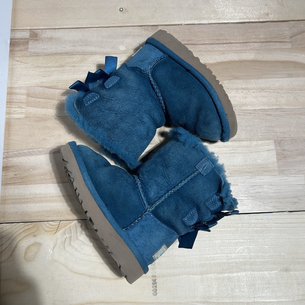 UGG Australia Toddler Bailey Bow II Boot Sz 7 Ribbon Blue Winter, F27113E